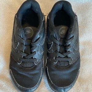 Toddler Nike Ld Victory Black on Black Slip on Sneakers, size 11